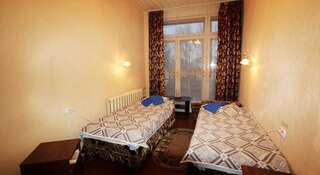 Гостиница Валдай Валдай Стандартный двухместный номер с 2 отдельными кроватями-16